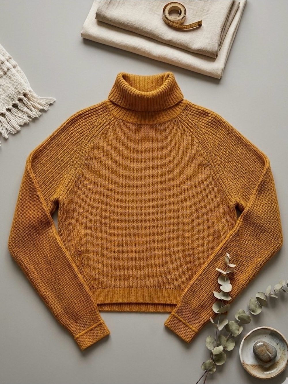 Lululemon Cashlu Sweater Mustard Ribbed Knit Turtleneck Boxy Raglan LW3EH5S Sz M